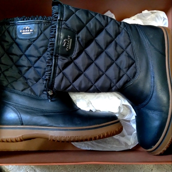 Coach boots